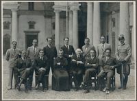 laureandi 1932-'33 + Ivanov e Nascimbene.jpg.jpg